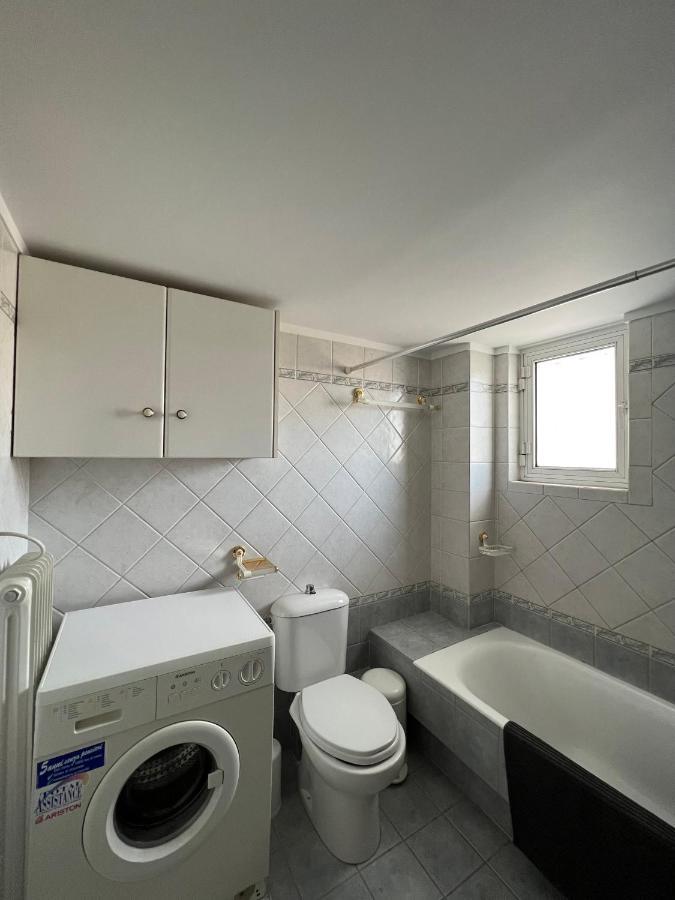 Apartment Anastasis House